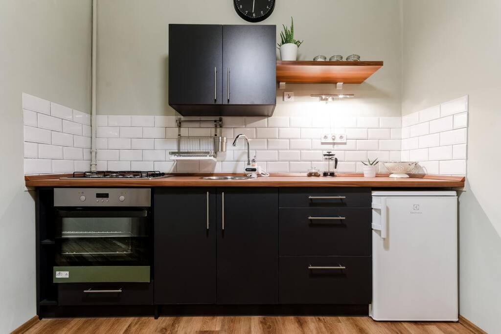Cosy Apartment In Party District K30 Budapest Bagian luar foto