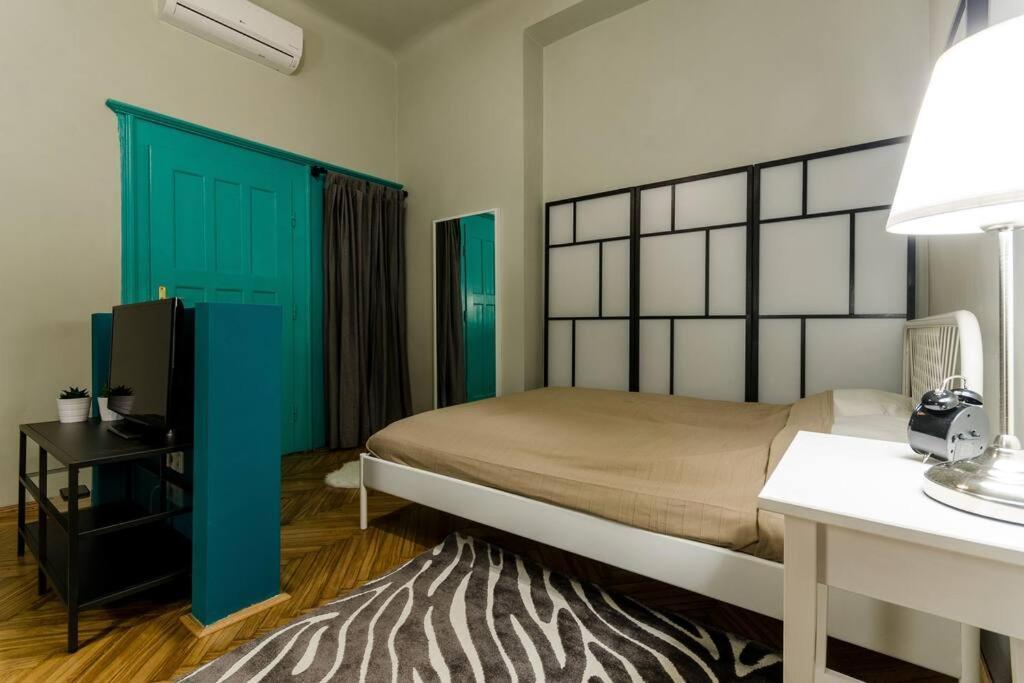 Cosy Apartment In Party District K30 Budapest Bagian luar foto
